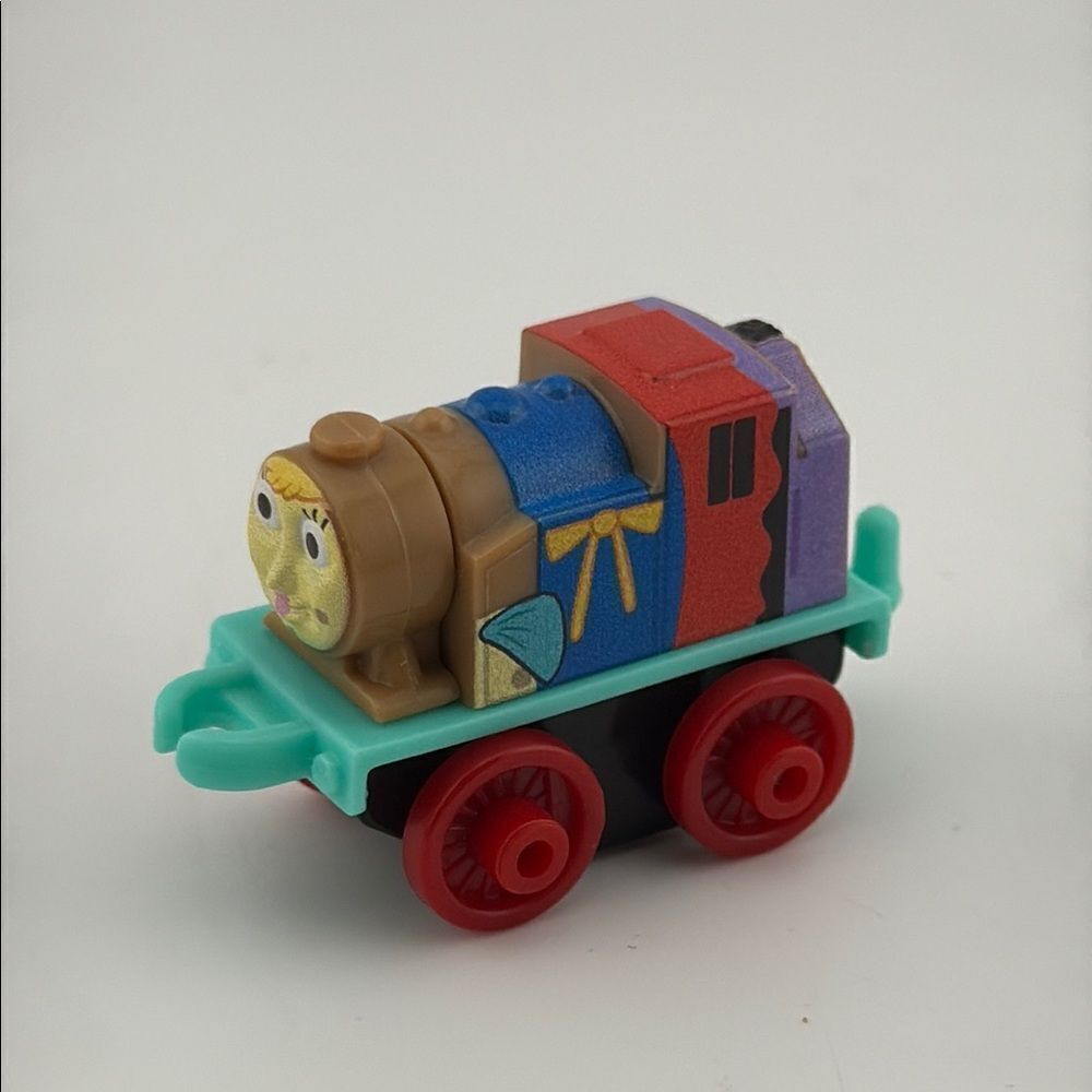Thomas & Friends Mini Train Spongebob Mrs Puff Rosie